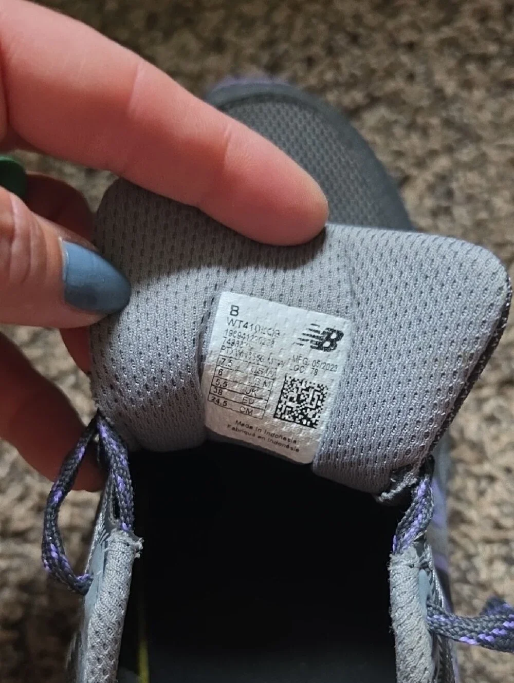 New Balance Women's Gray Sneakers with Purple Accents